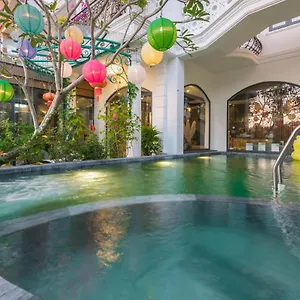 hoang-trinh-hotel.hotelsofhoian.com/